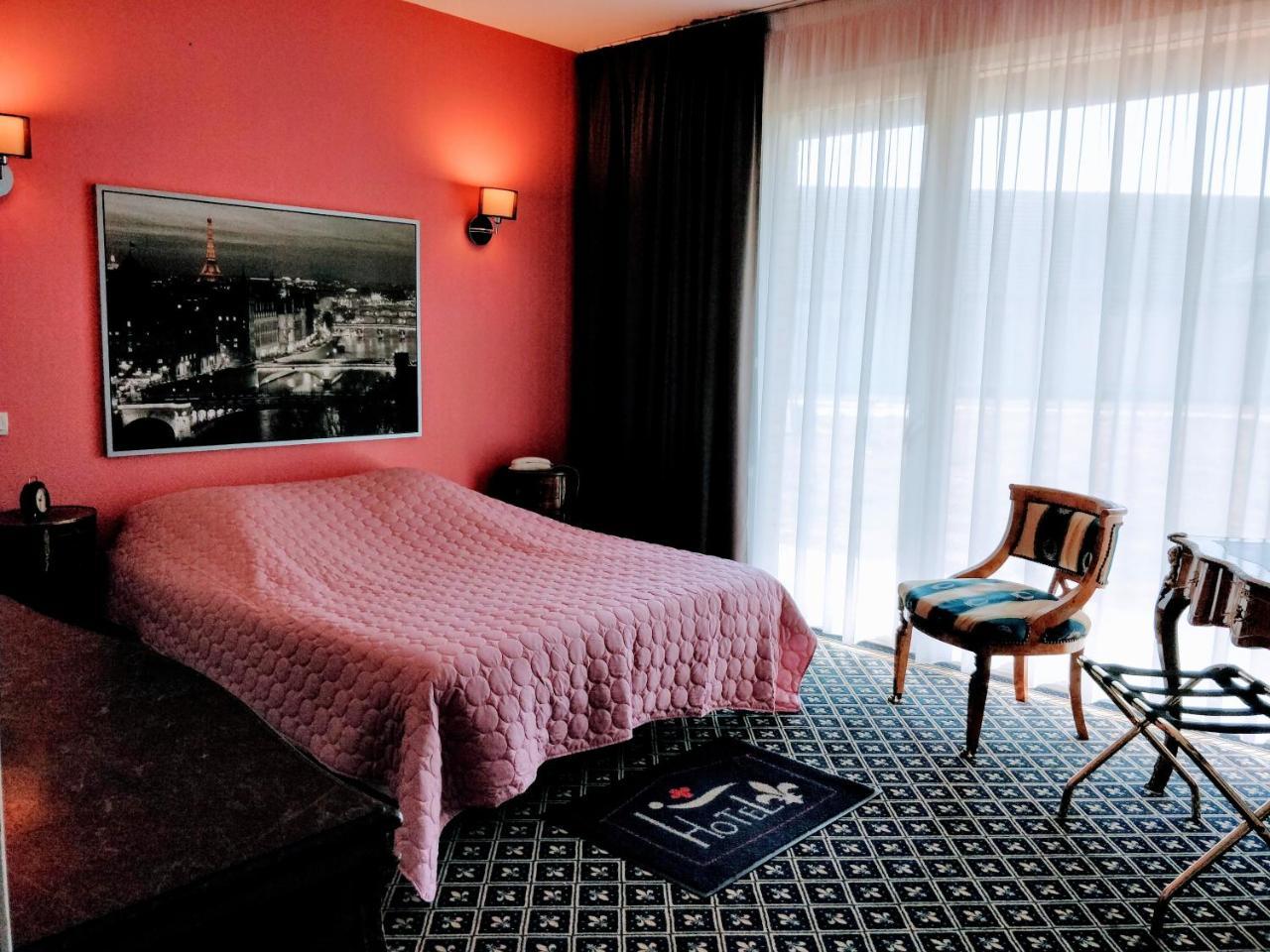 Hotel Fleur De Lys Баєль Екстер'єр фото